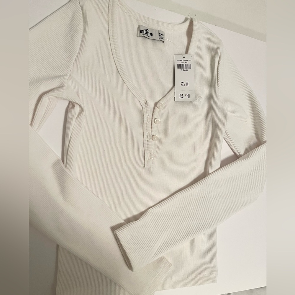 Hollister Ribbed Soft Long-Sleeved Shirt